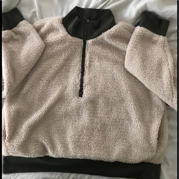 Fabletics Dream Polar Fleece Pullover - Picture 4 of 7